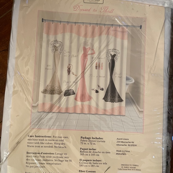 Avanti Linens Dressed To Thrill Fabric Shower Curtain 2/$35 - Picture 4 of 4